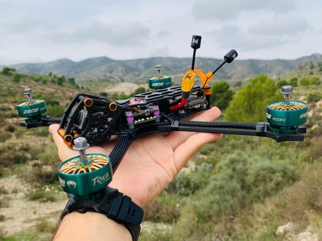 Imagen del Dron de filmación y larga distancia FPV